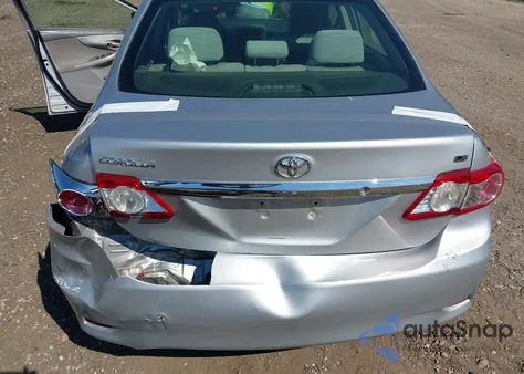 2011 Toyota Corolla Le z USA, uszkodzony, nr VIN 2T1BU4EE5BC619632